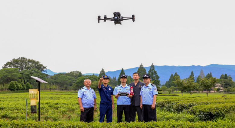 税务总局：建立健全纳税缴费信用评价体系